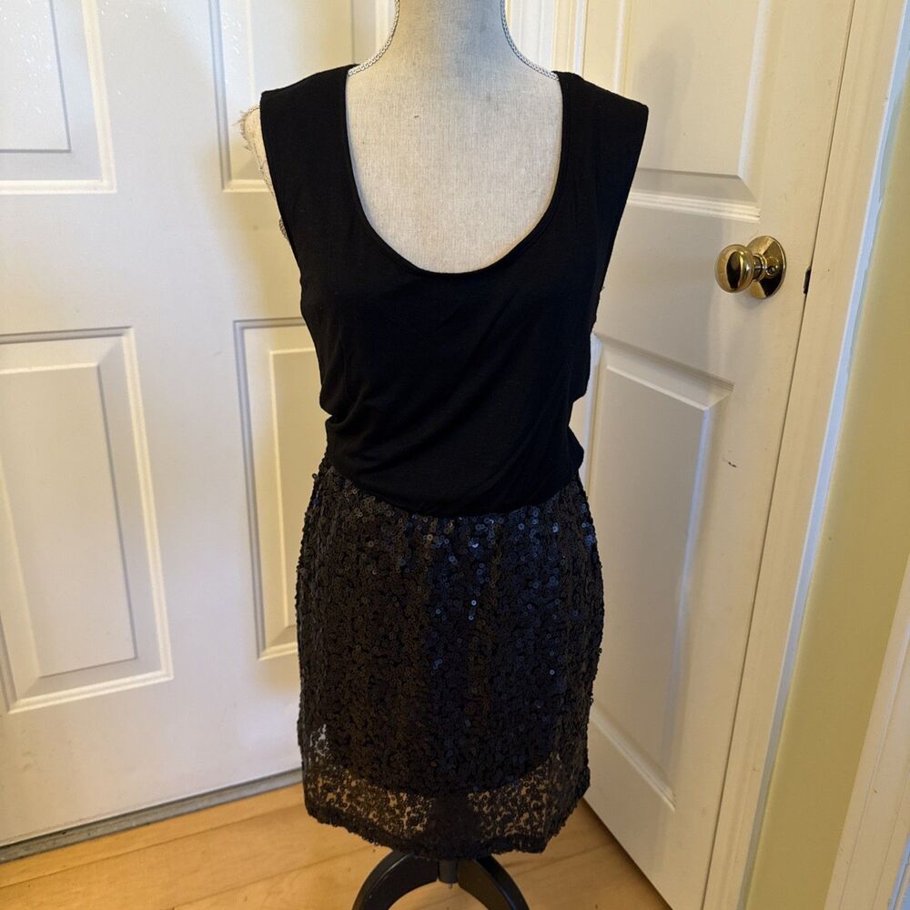 SEQUINED MINI Mimi Chica sleeveless mini black dress juniors Size M
